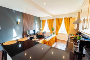 Chic 2 Bedrooms 2 Bathrooms at Kensington